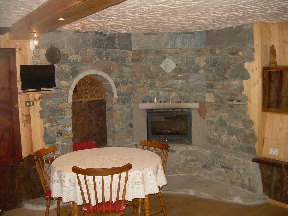 Verrayes Taverna Semon מראה חיצוני תמונה