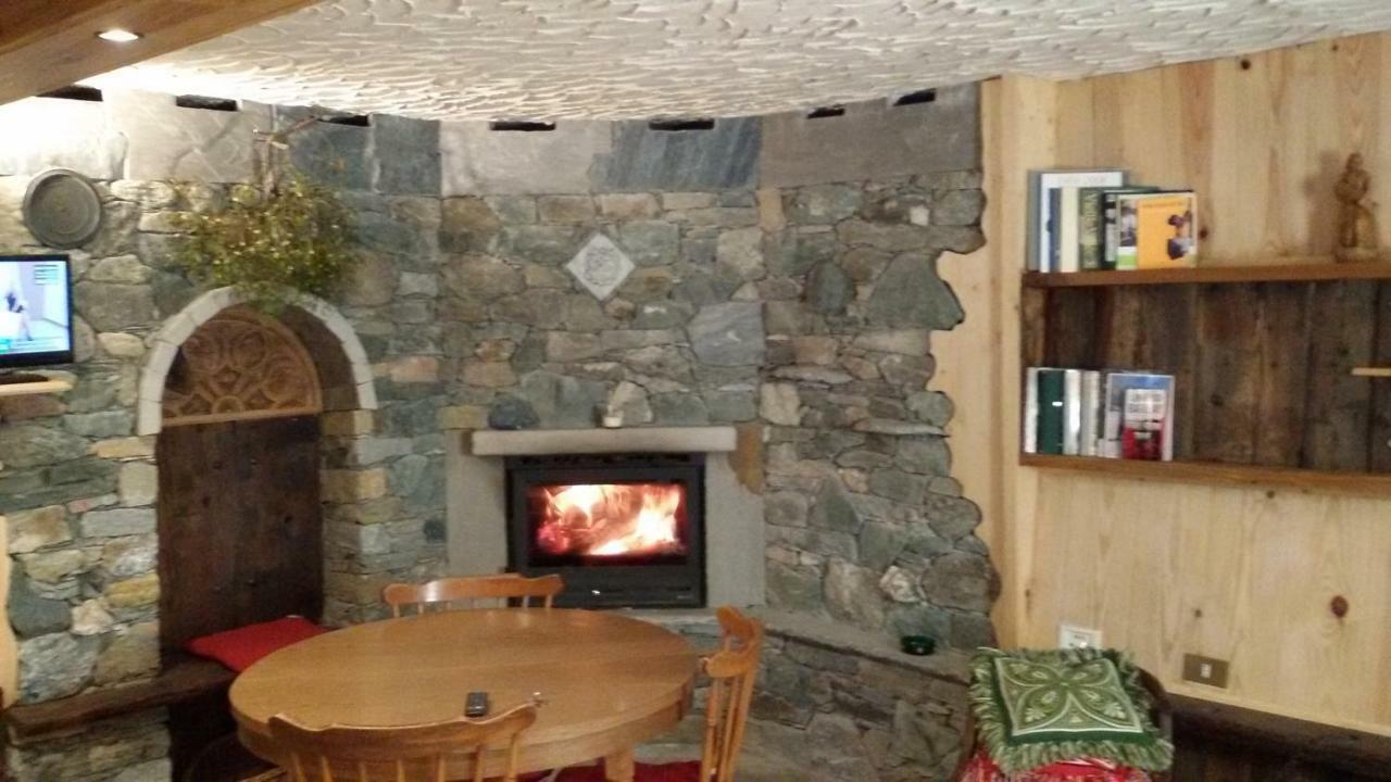 Verrayes Taverna Semon מראה חיצוני תמונה